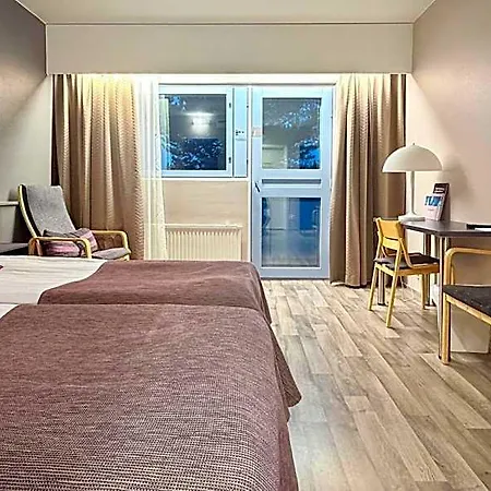 Hotel Kivitippu 3*
